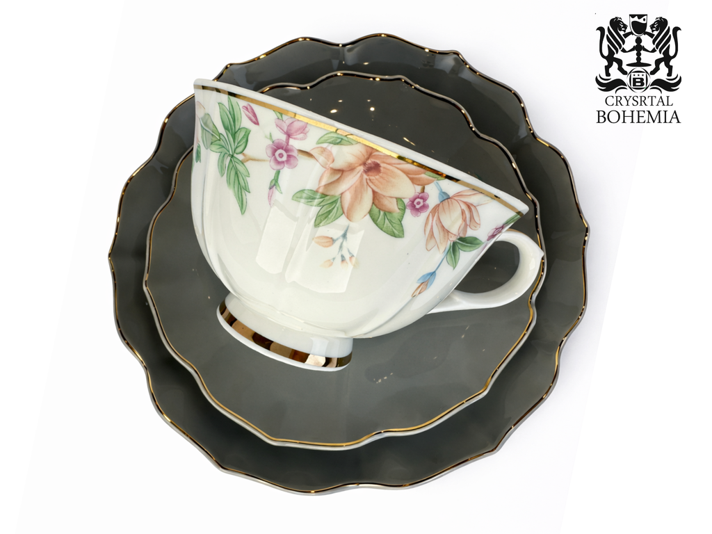 طقم ضيافة بورسلين جراي ف ابيض لامع بتفاصيل ذهبية