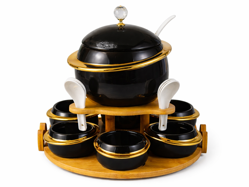 طقم شوربة اسود بقاعدة خشب