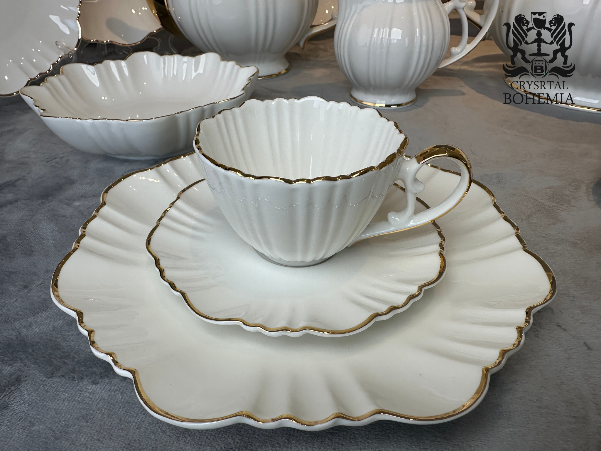 طقم سفرة تايلاندي فاخر لون Ivory White