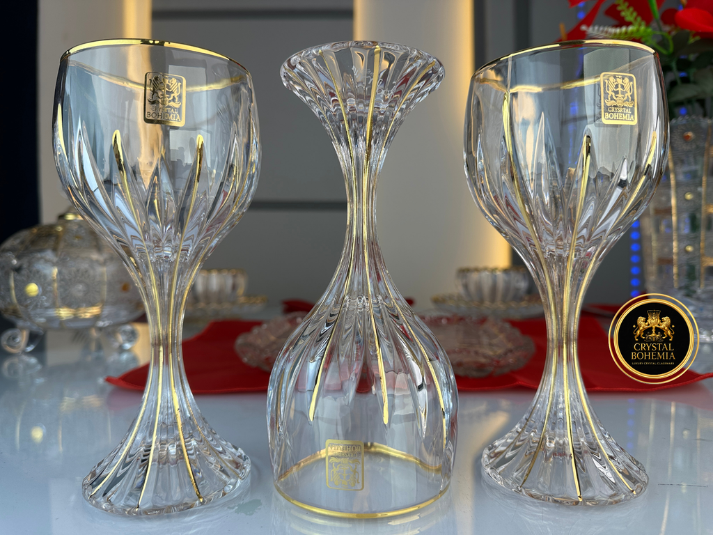 تنسيق نيش بطقم كاسات كريستال ذهبي