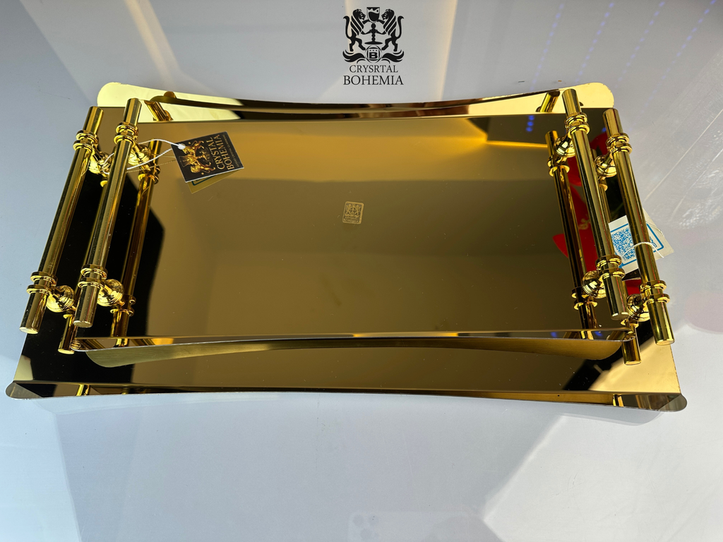 طقم صواني ذهبية مناسبة لتنسيق النيش والسفرة