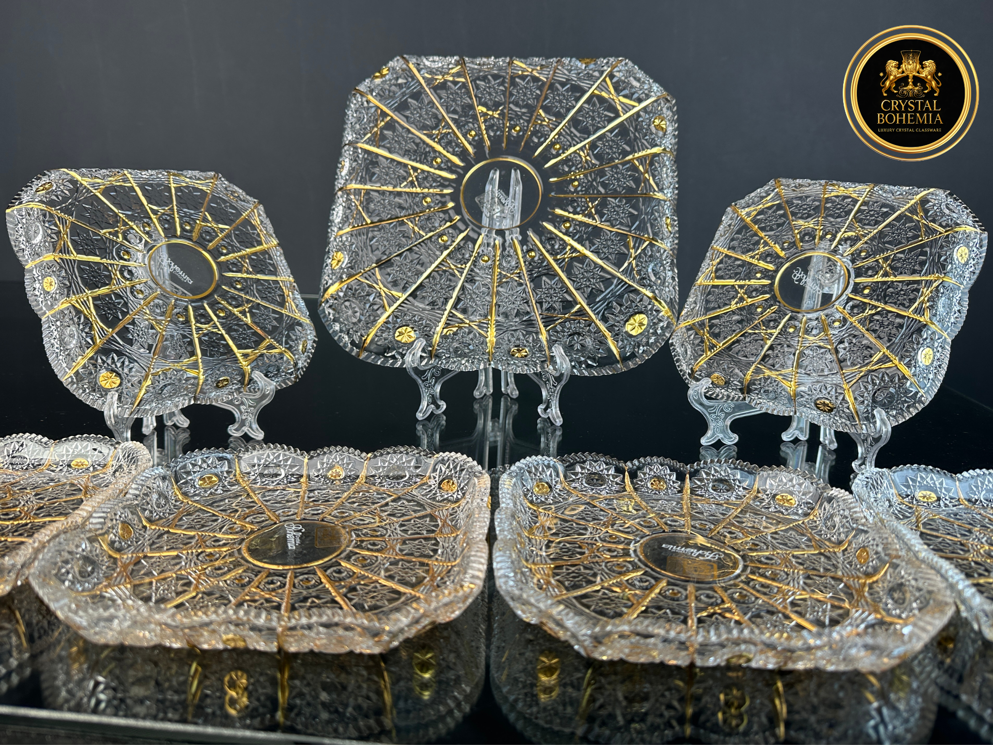 طقم جاتوه ذهبي مناسب لتنسيق النيش وجهاز العروسة