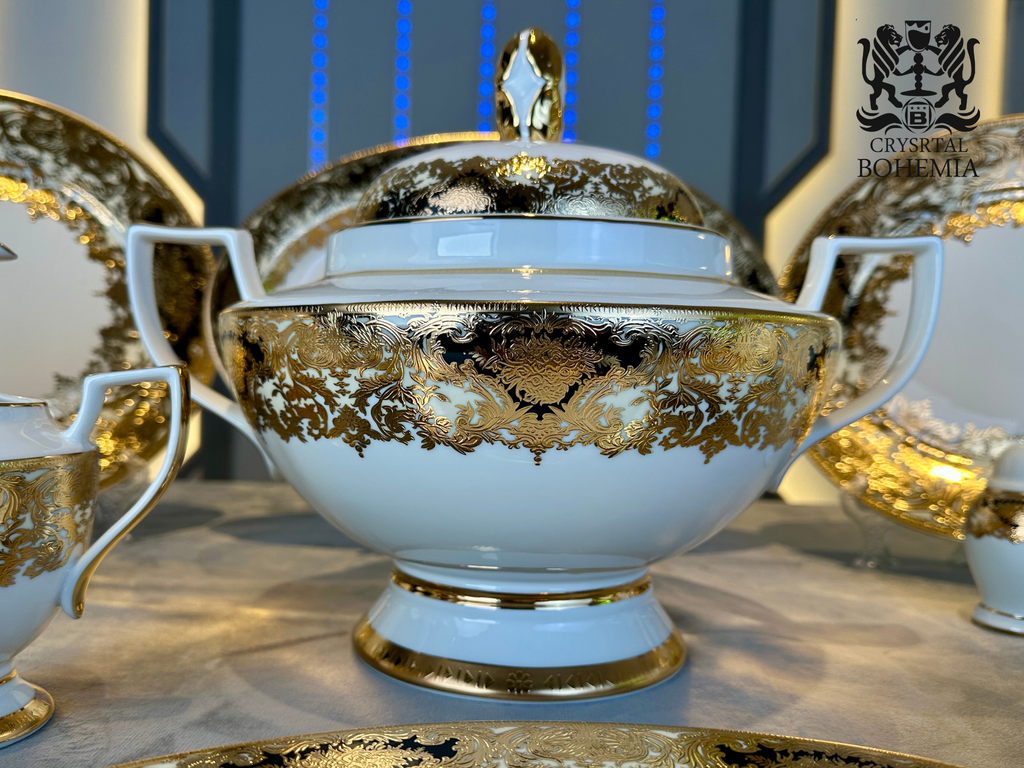 Dinner set Bavaria Germany 60 pcs 24K gold