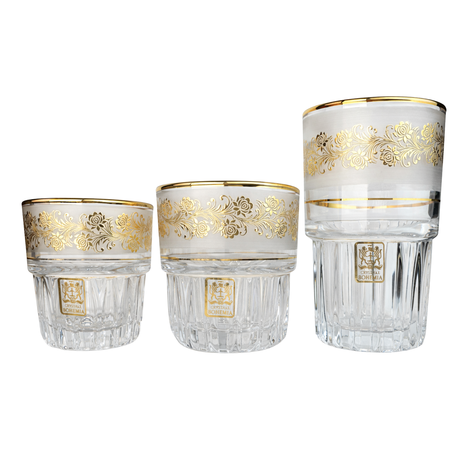 أكواب بمقاسات مختلفه